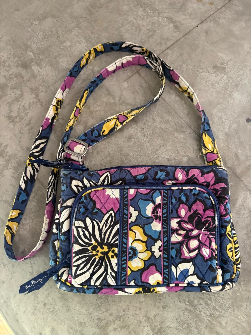 Vera Bradley Hipster Crossbody bag retired “African Violet“ pattern
